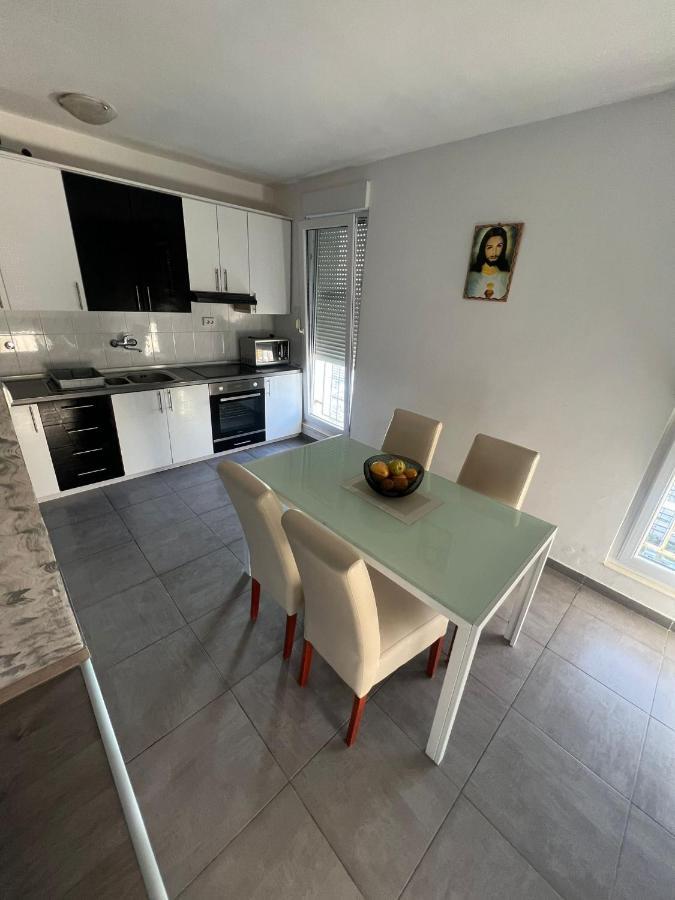 Apartman Đuzel Daire Split Dış mekan fotoğraf